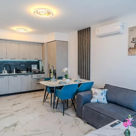 Sea View Luxury Apartments- Harbor View Luxury Ahtopol